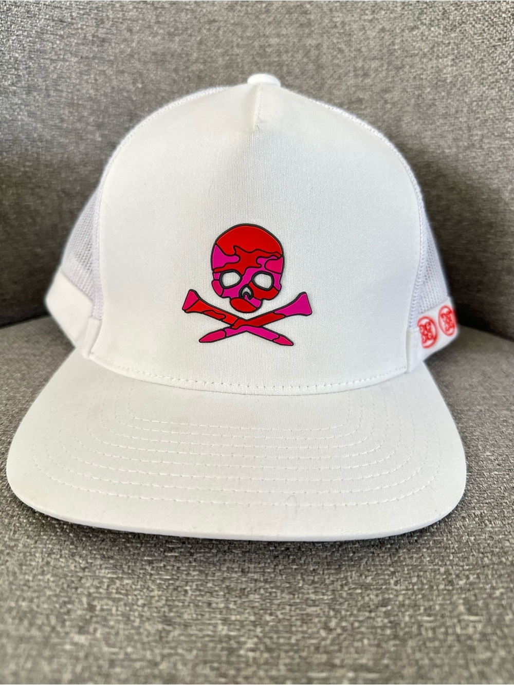 G/Fore CAMO SKULL TRUCKER HAT